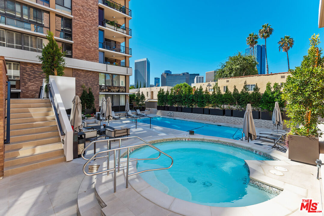 211 S Spalding Dr Unit: 109S