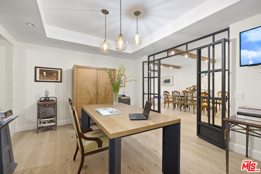 211 S Spalding Dr Unit: 109S