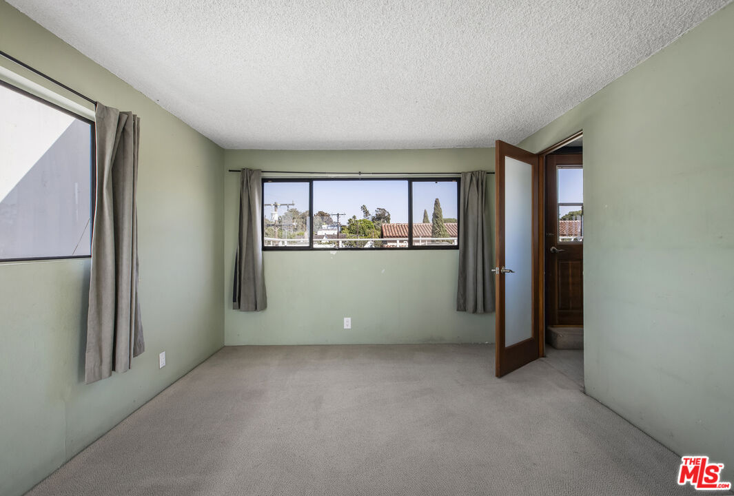 1017 Pearl St Unit: E