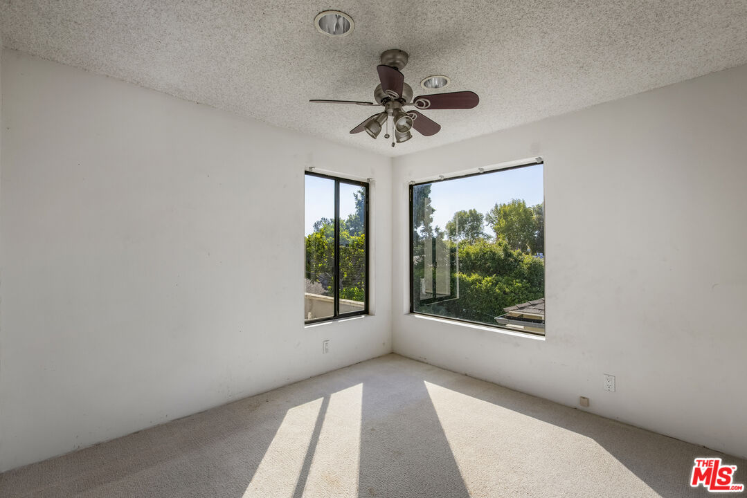 1017 Pearl St Unit: E