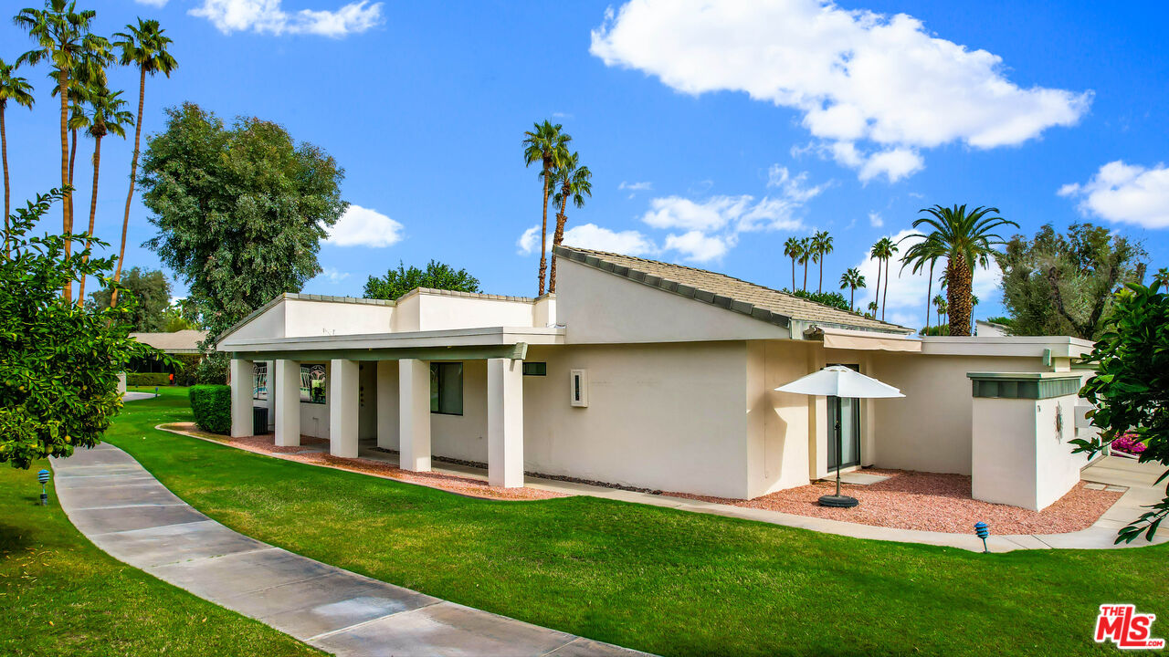 1716 Grand Bahama Dr