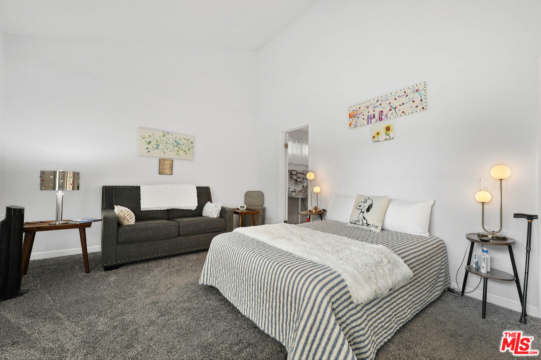 1716 Grand Bahama Dr