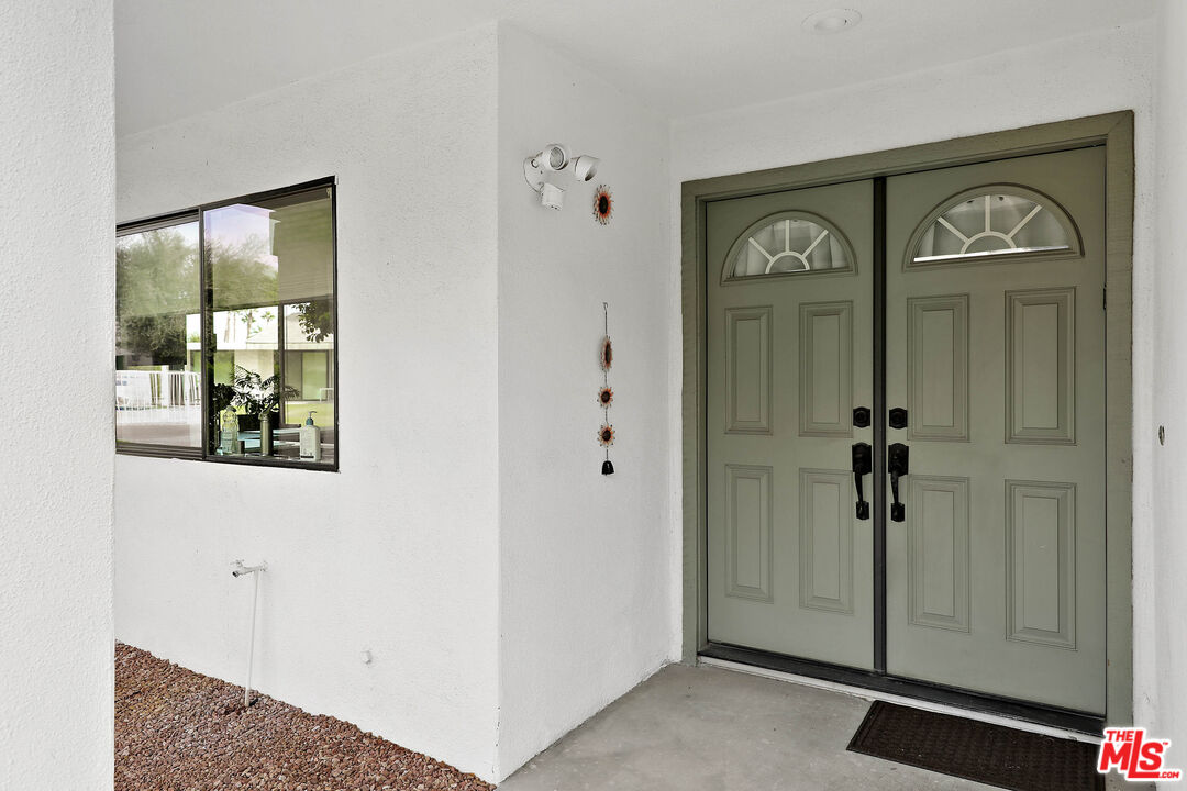 1716 Grand Bahama Dr