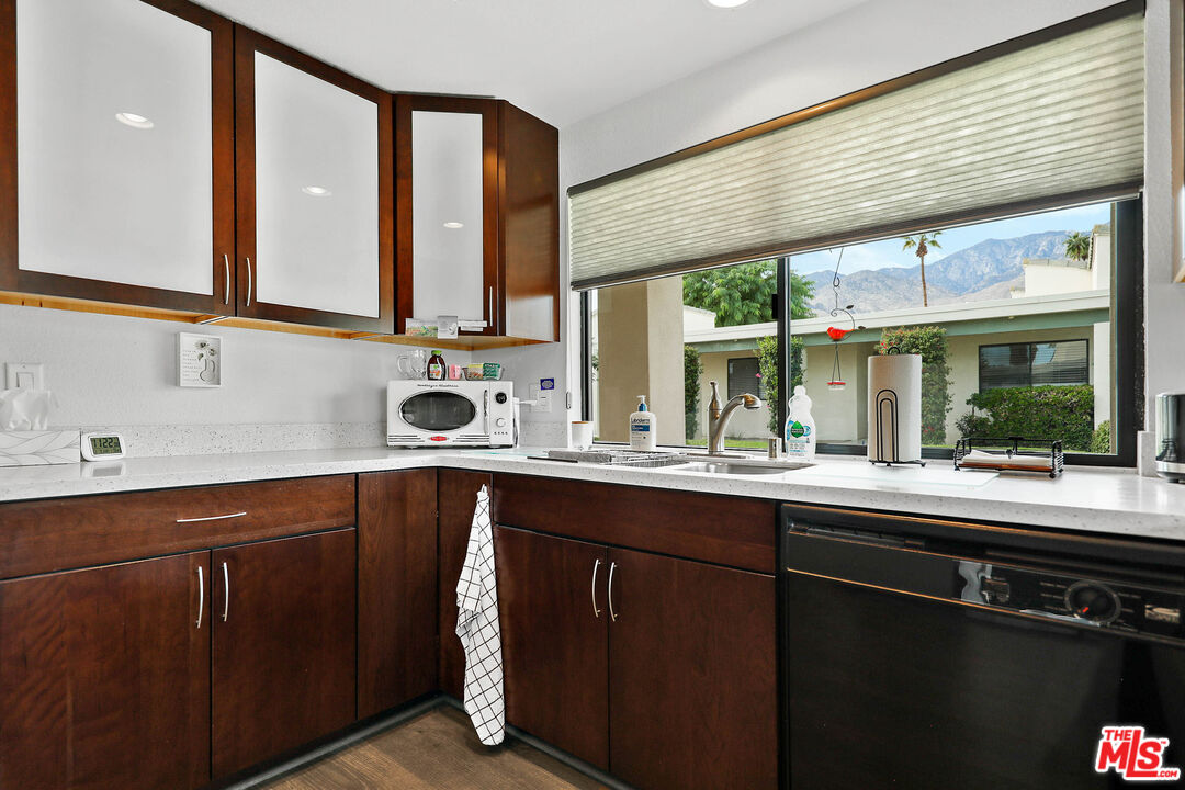 1716 Grand Bahama Dr