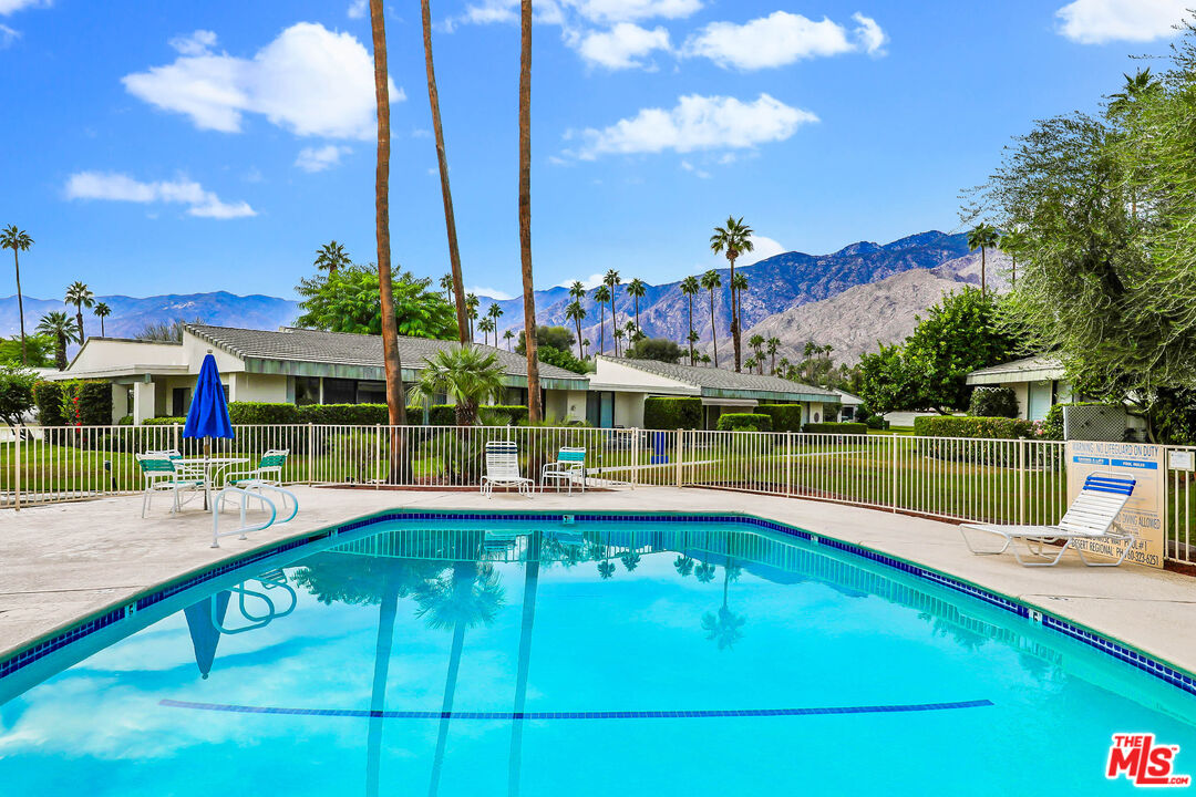 1716 Grand Bahama Dr