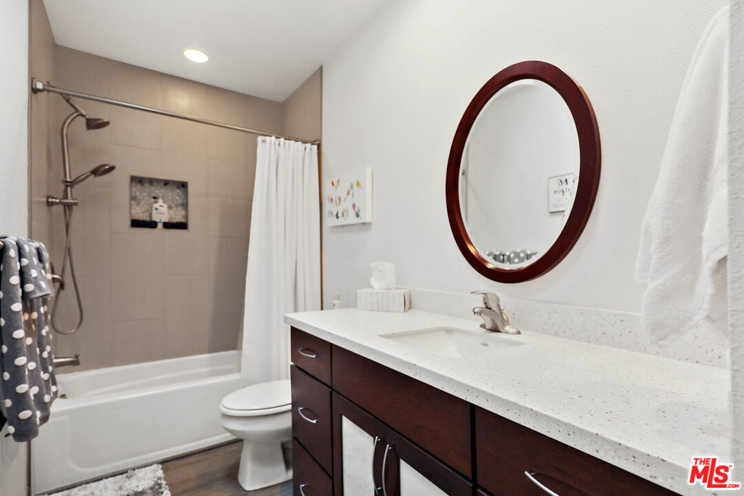 1716 Grand Bahama Dr