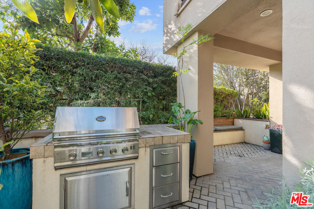 12860 S Seaglass Cir