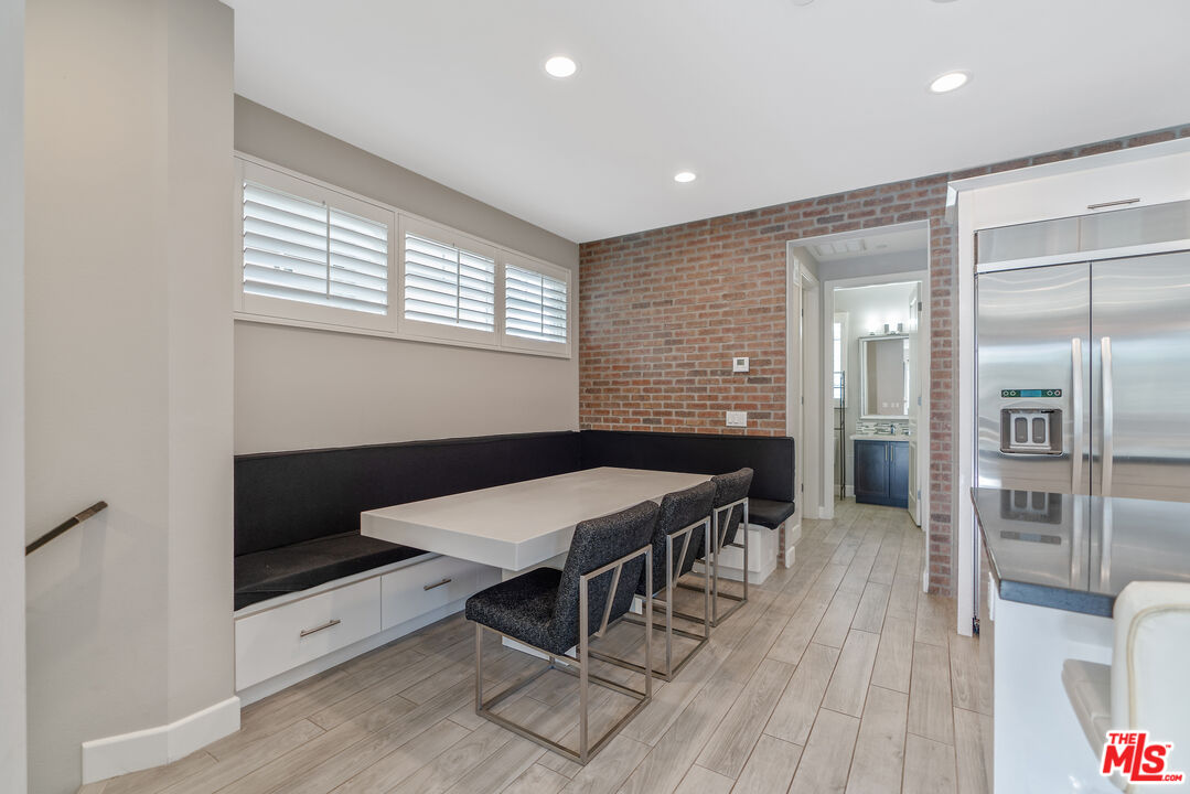 12860 S Seaglass Cir