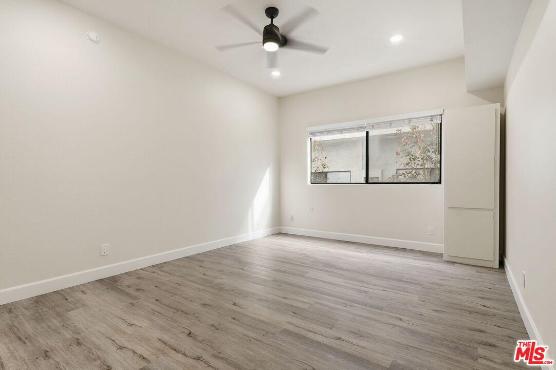 1271 Stoner Ave Unit: 208