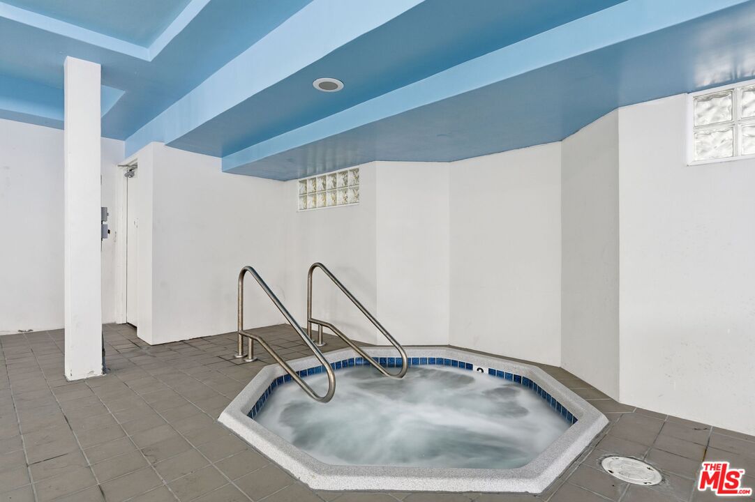 1271 Stoner Ave Unit: 208