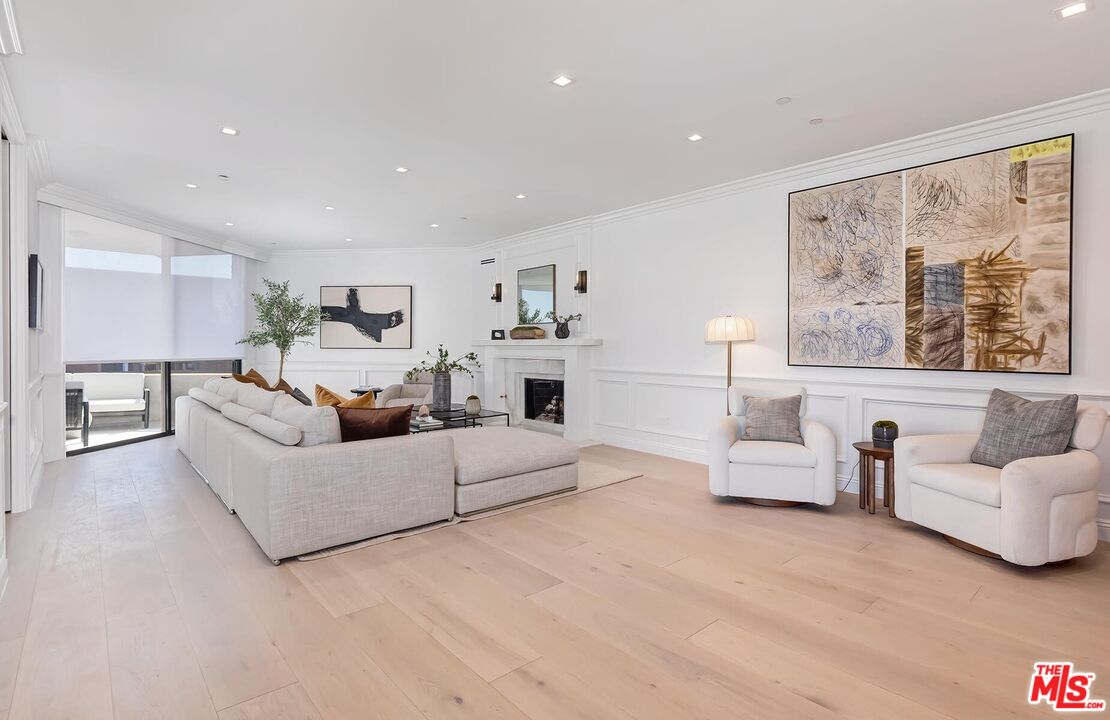300 N Swall Dr Unit: 408