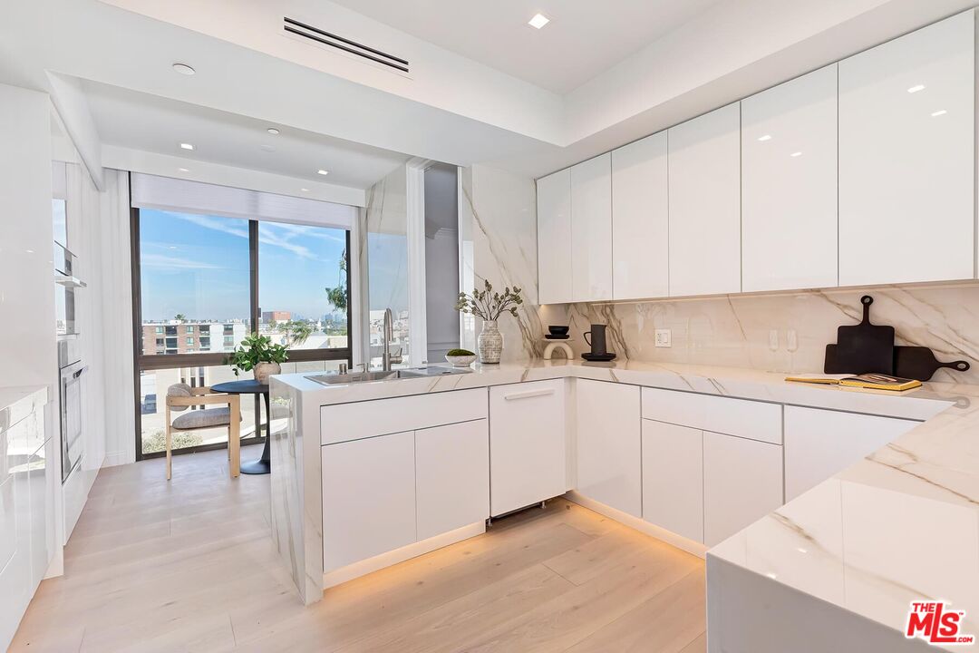 300 N Swall Dr Unit: 408