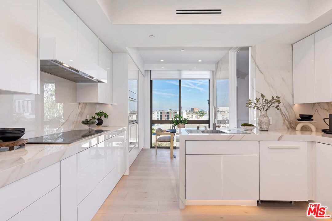300 N Swall Dr Unit: 408