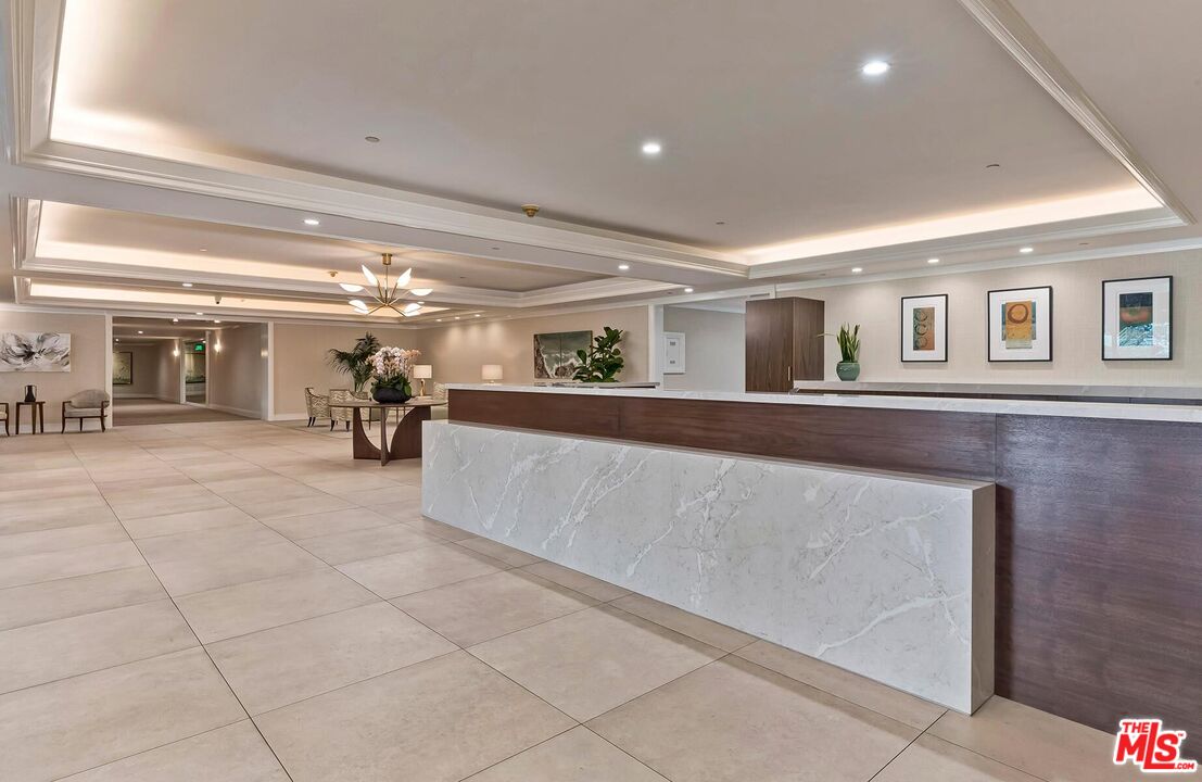 300 N Swall Dr Unit: 408