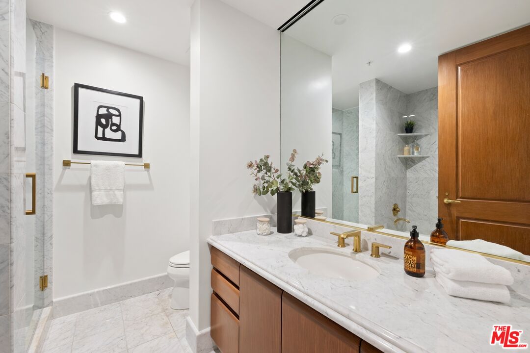 10490 Wilshire Blvd Unit: PH4