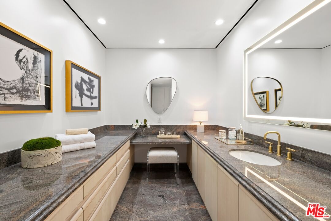 10490 Wilshire Blvd Unit: PH4