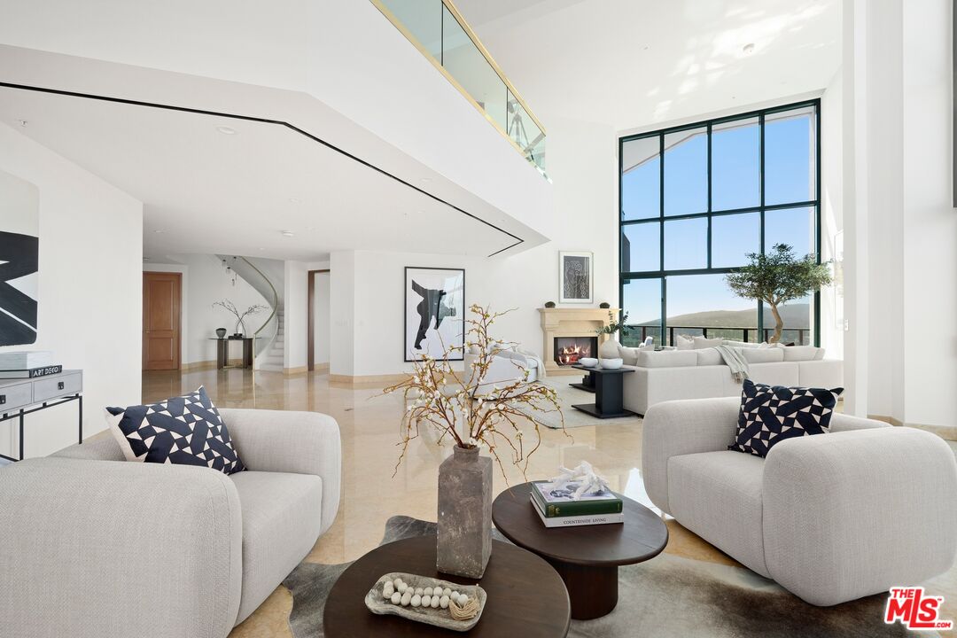 10490 Wilshire Blvd Unit: PH4