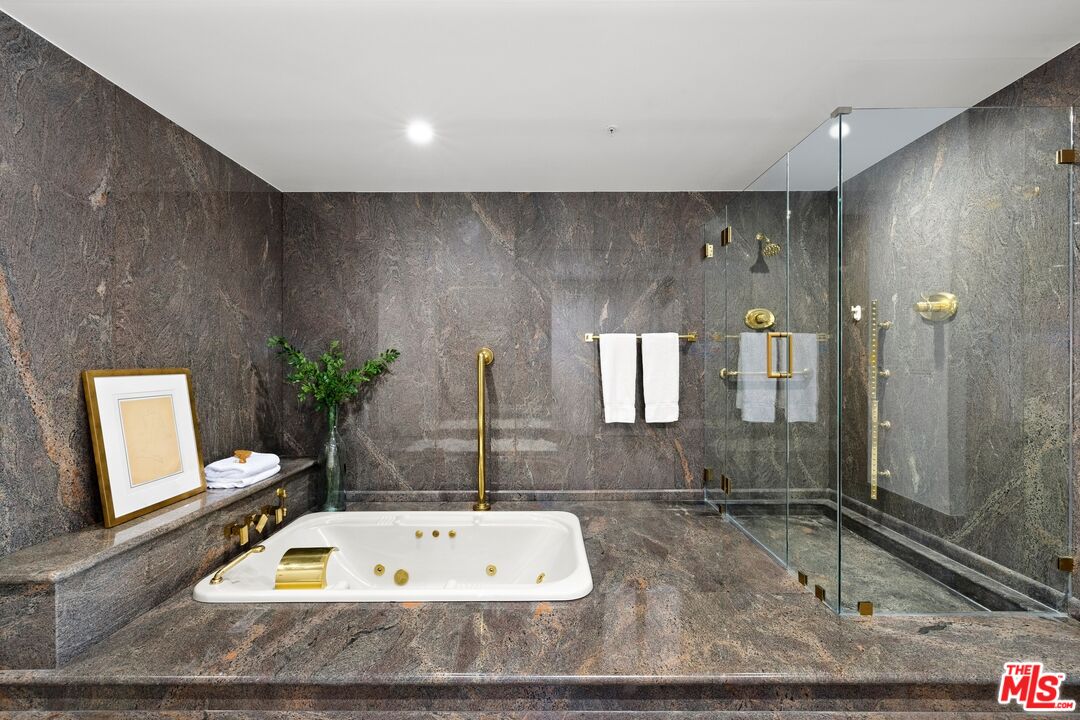 10490 Wilshire Blvd Unit: PH4