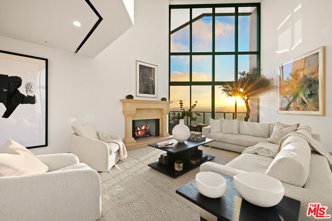 10490 Wilshire Blvd Unit: PH4