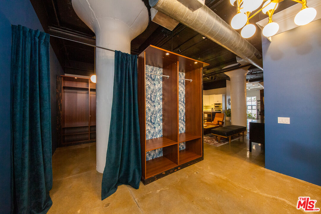 530 Molino St Unit: 113