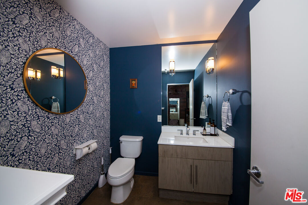 530 Molino St Unit: 113