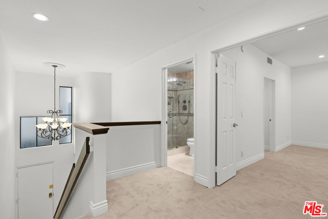 11636 Montana Ave Unit: 107