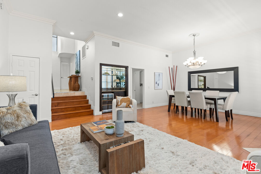 11636 Montana Ave Unit: 107