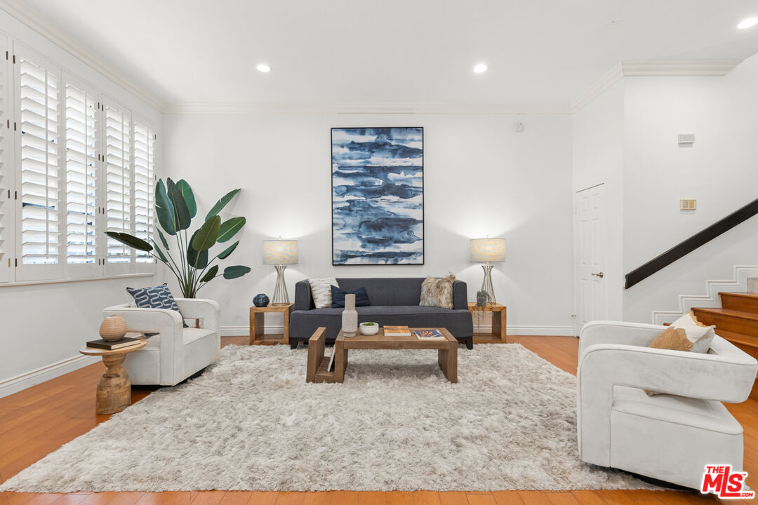 11636 Montana Ave Unit: 107