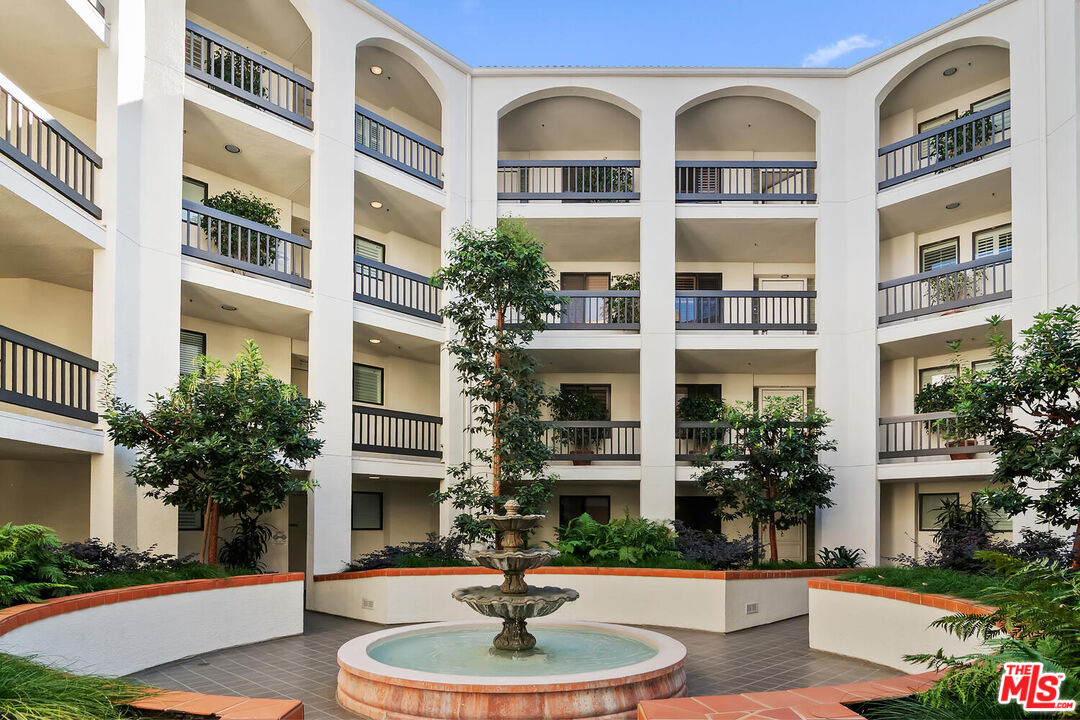 2131 Century Park Ln Unit: 109