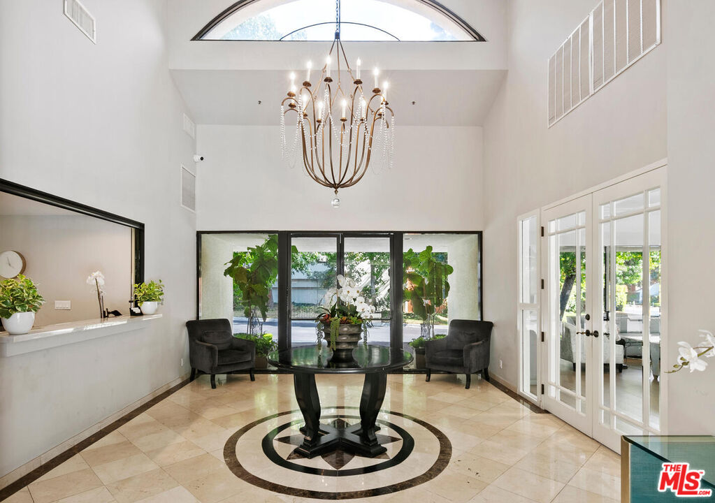 2131 Century Park Ln Unit: 109