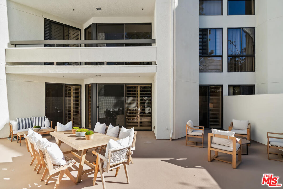 2131 Century Park Ln Unit: 109