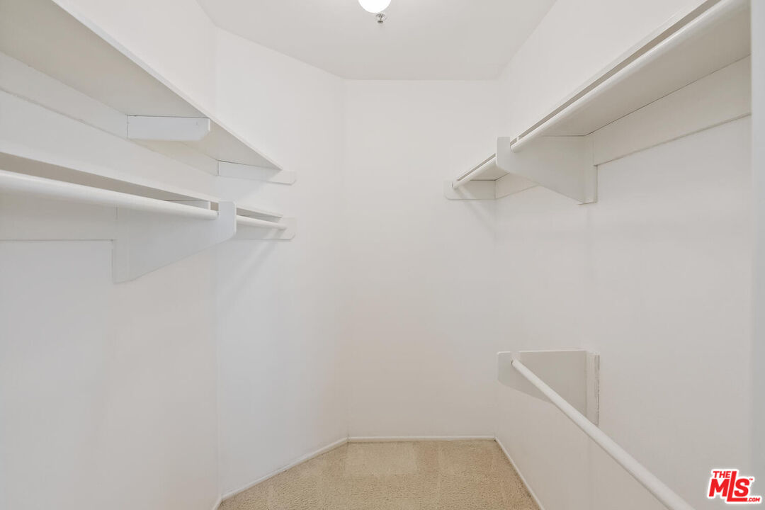 2131 Century Park Ln Unit: 109