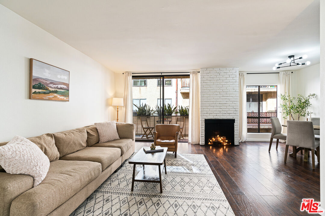 1750 Camino Palmero St Unit: 442