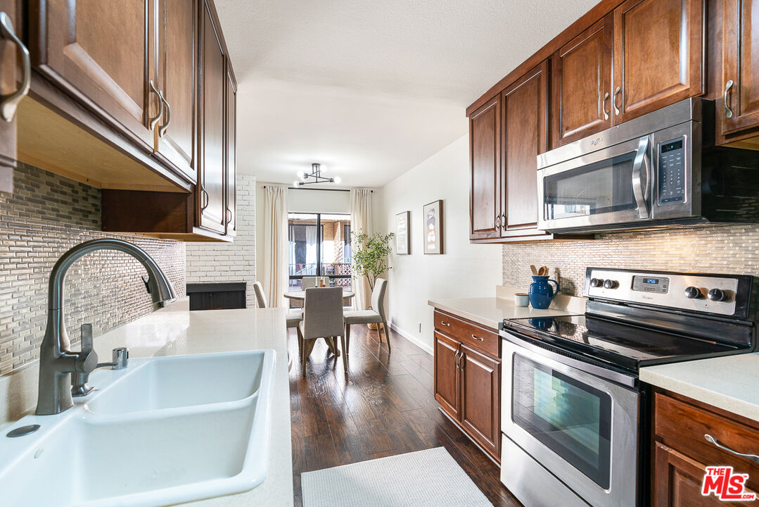 1750 Camino Palmero St Unit: 442