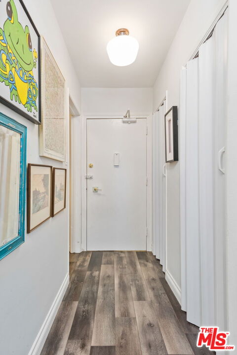 320 S Gramercy Pl Unit: 105