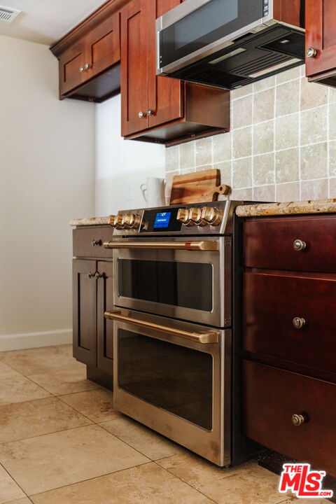 2332 Fox Hills Dr Unit: 103