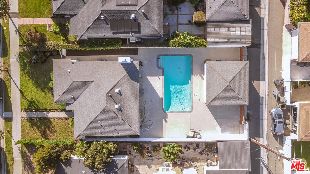 4047 Artesia Blvd