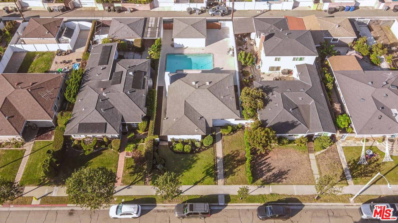 4047 Artesia Blvd