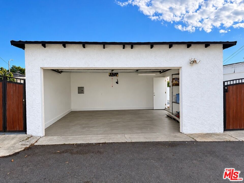 4047 Artesia Blvd