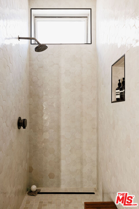 940 E 2nd St Unit: 38