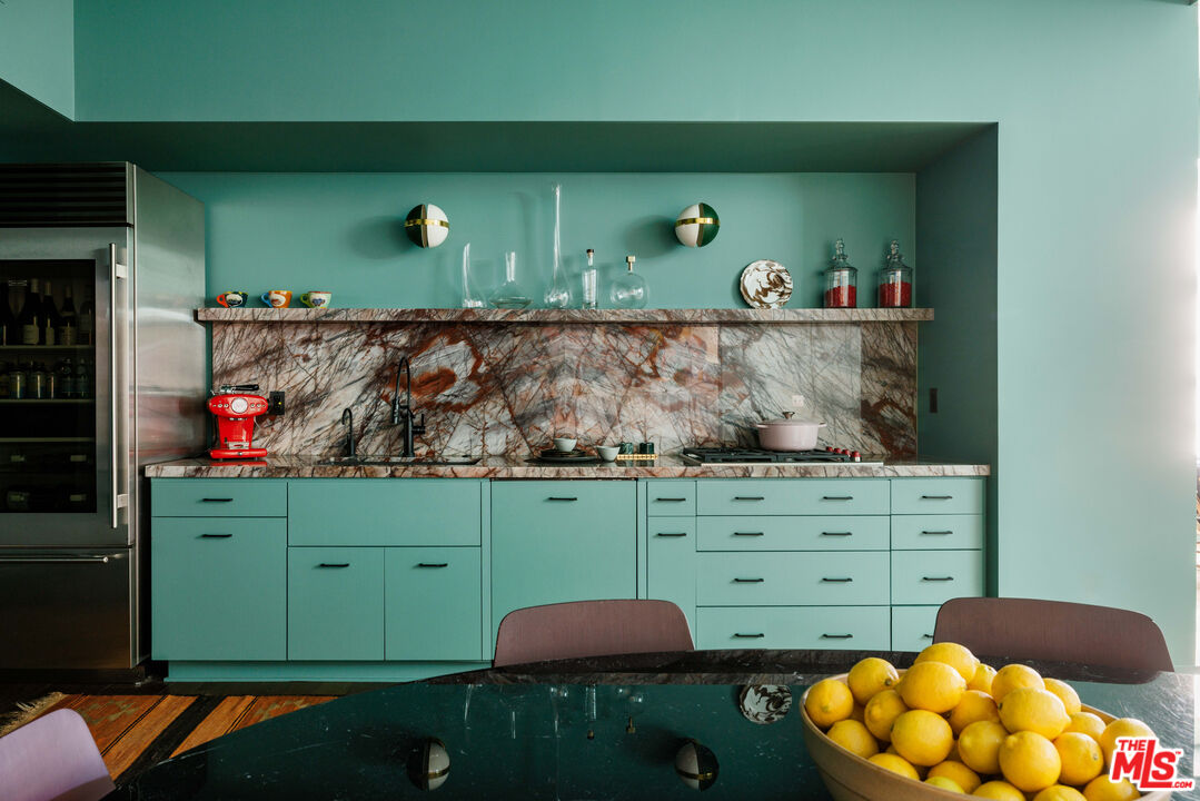 940 E 2nd St Unit: 38