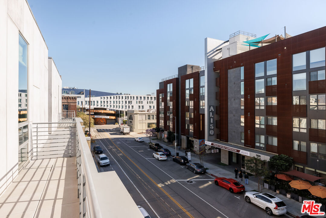 940 E 2nd St Unit: 38