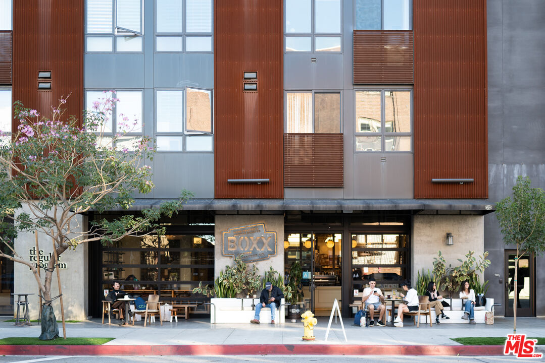 940 E 2nd St Unit: 38