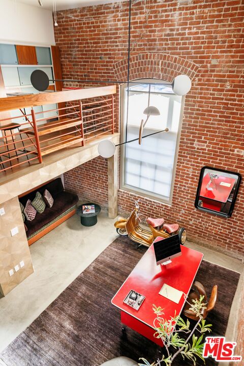 940 E 2nd St Unit: 38