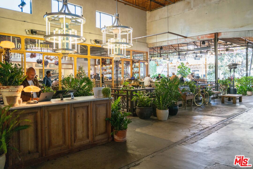 940 E 2nd St Unit: 38