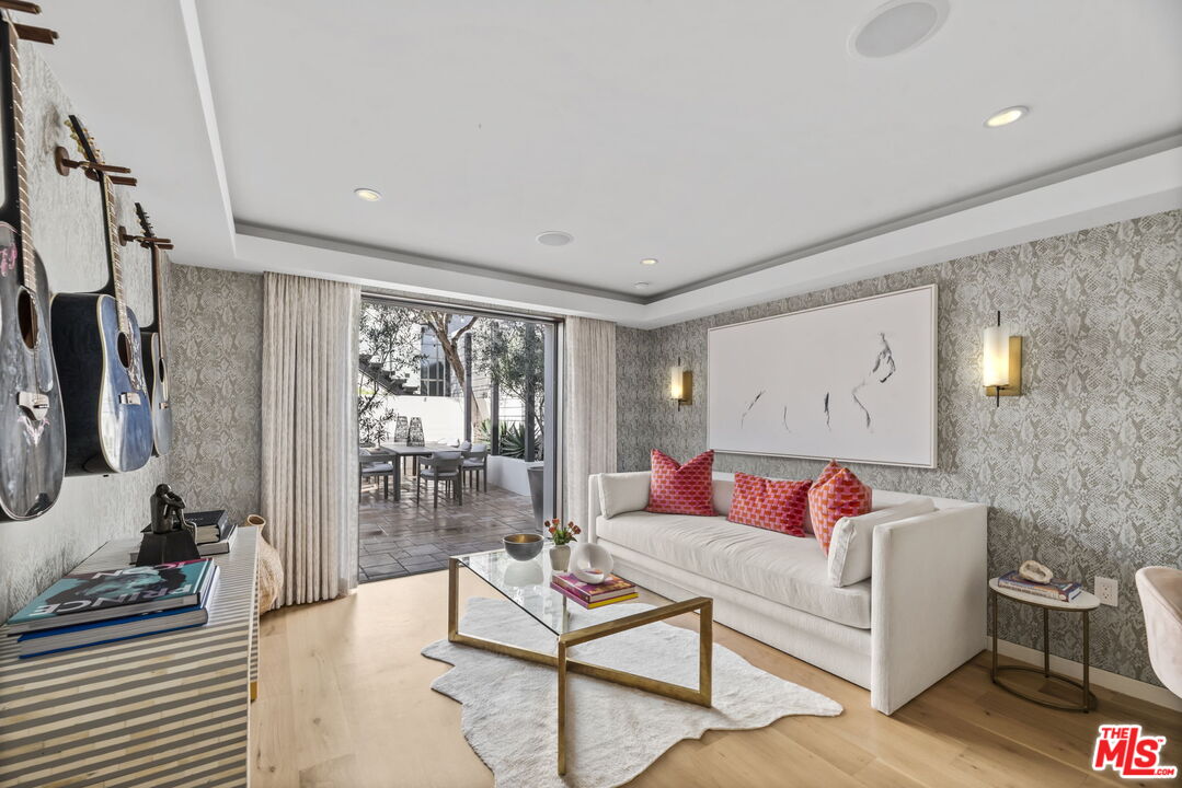 24146 Malibu Rd