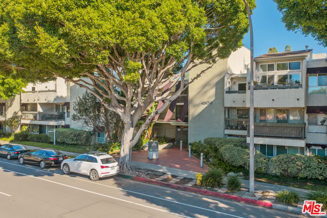 4900 Overland Ave Unit: 243