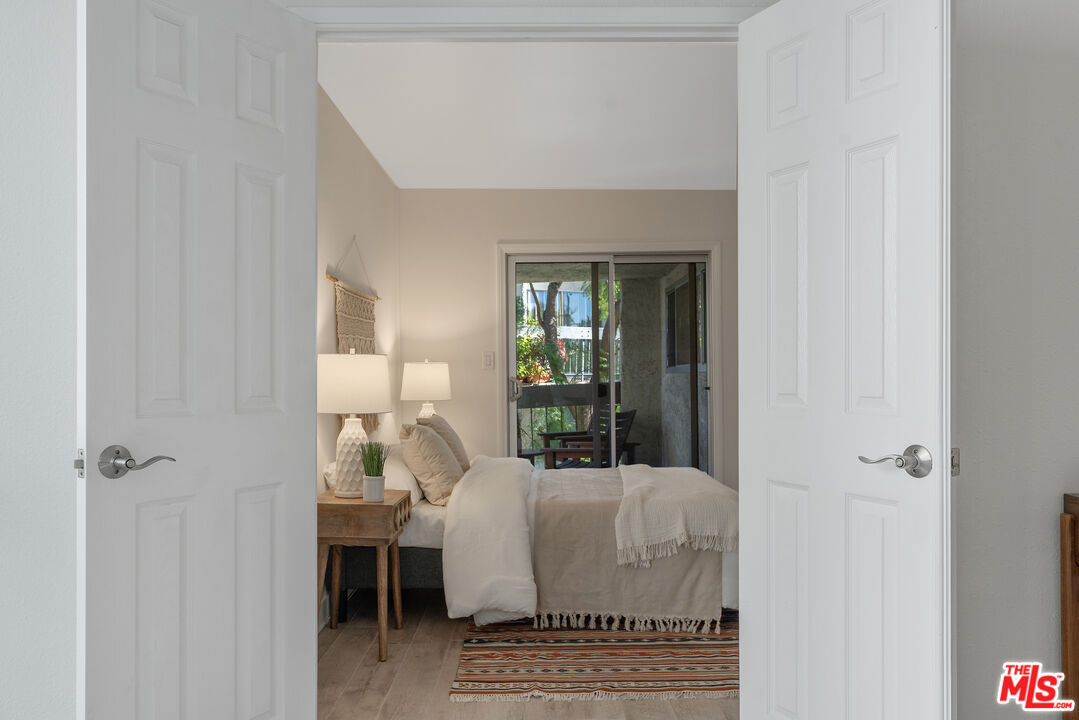 4900 Overland Ave Unit: 243