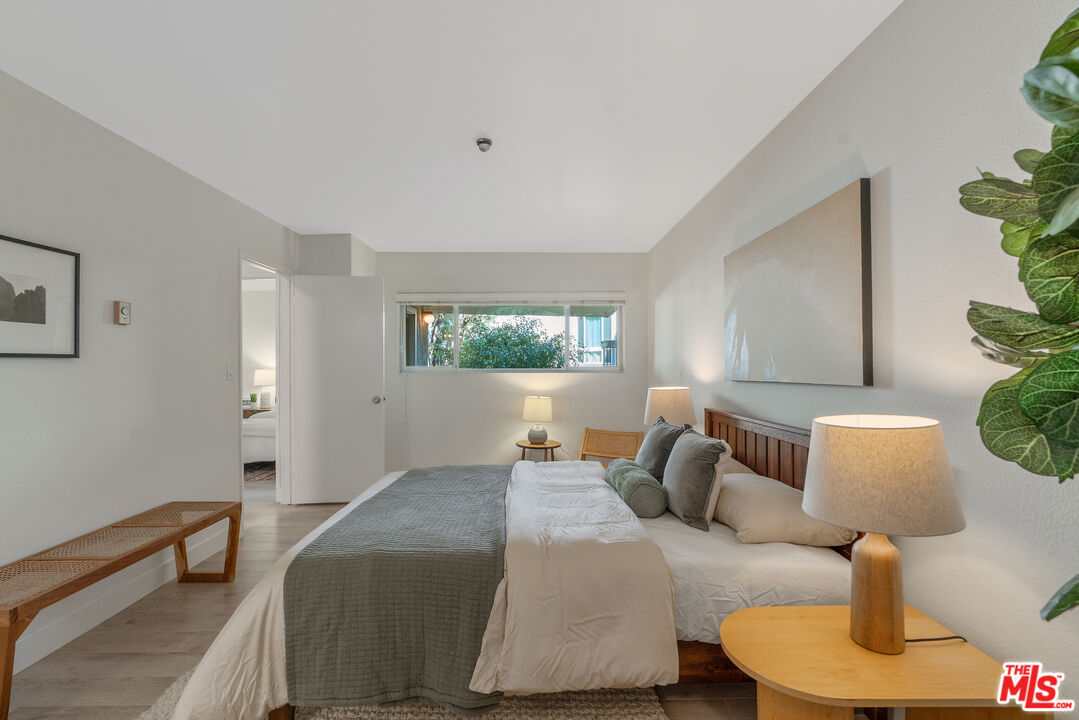 4900 Overland Ave Unit: 243