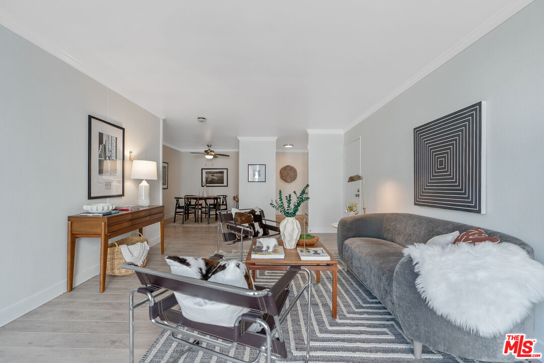 4900 Overland Ave Unit: 243